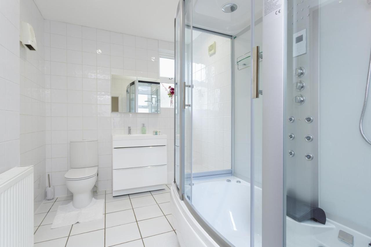 Luxury Granada Apartments - 1 & 2 Bed Flats W Free Parking Perfect For Contractors, Students Near The Beach Portsmouth Quarto foto