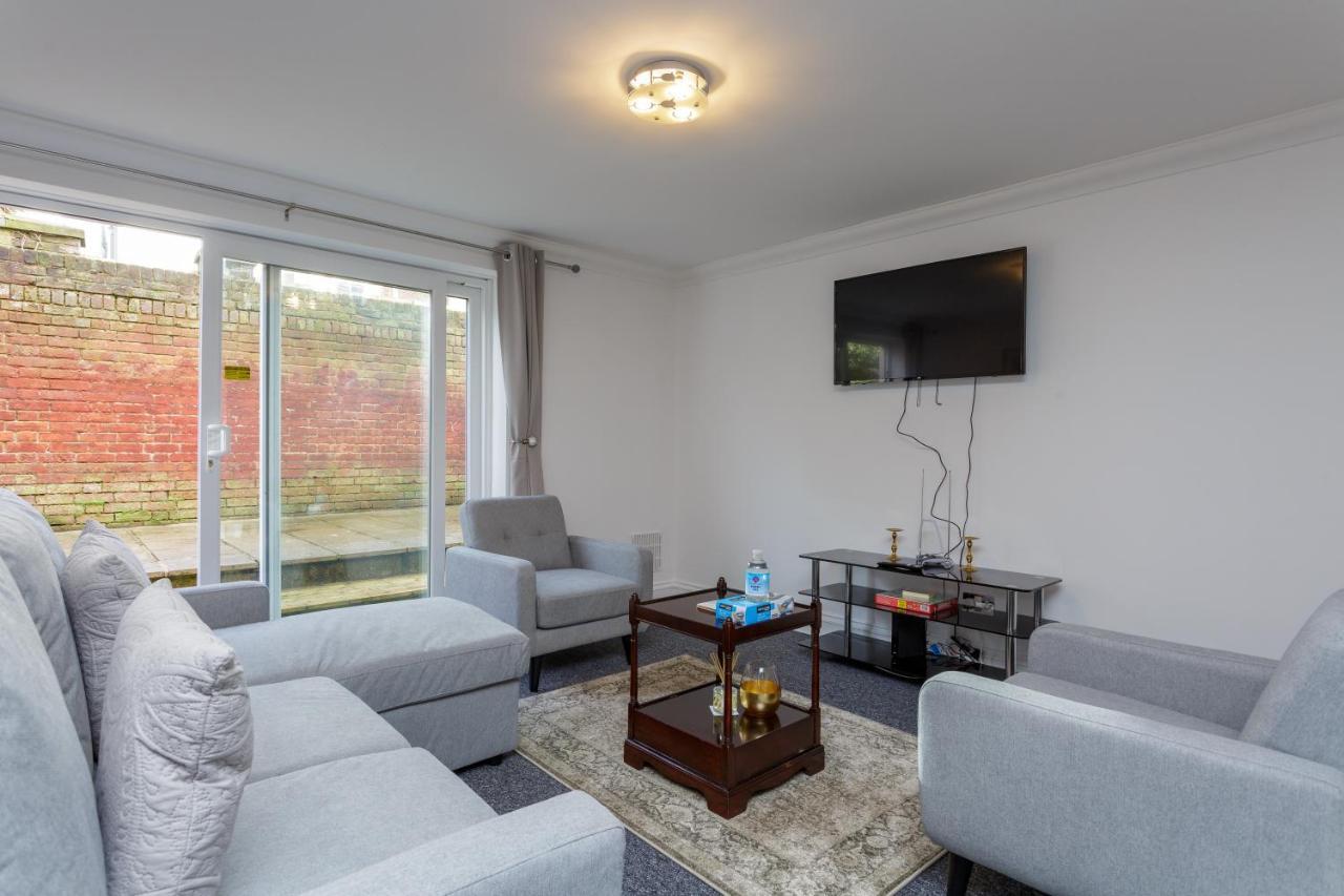 Luxury Granada Apartments - 1 & 2 Bed Flats W Free Parking Perfect For Contractors, Students Near The Beach Portsmouth Quarto foto
