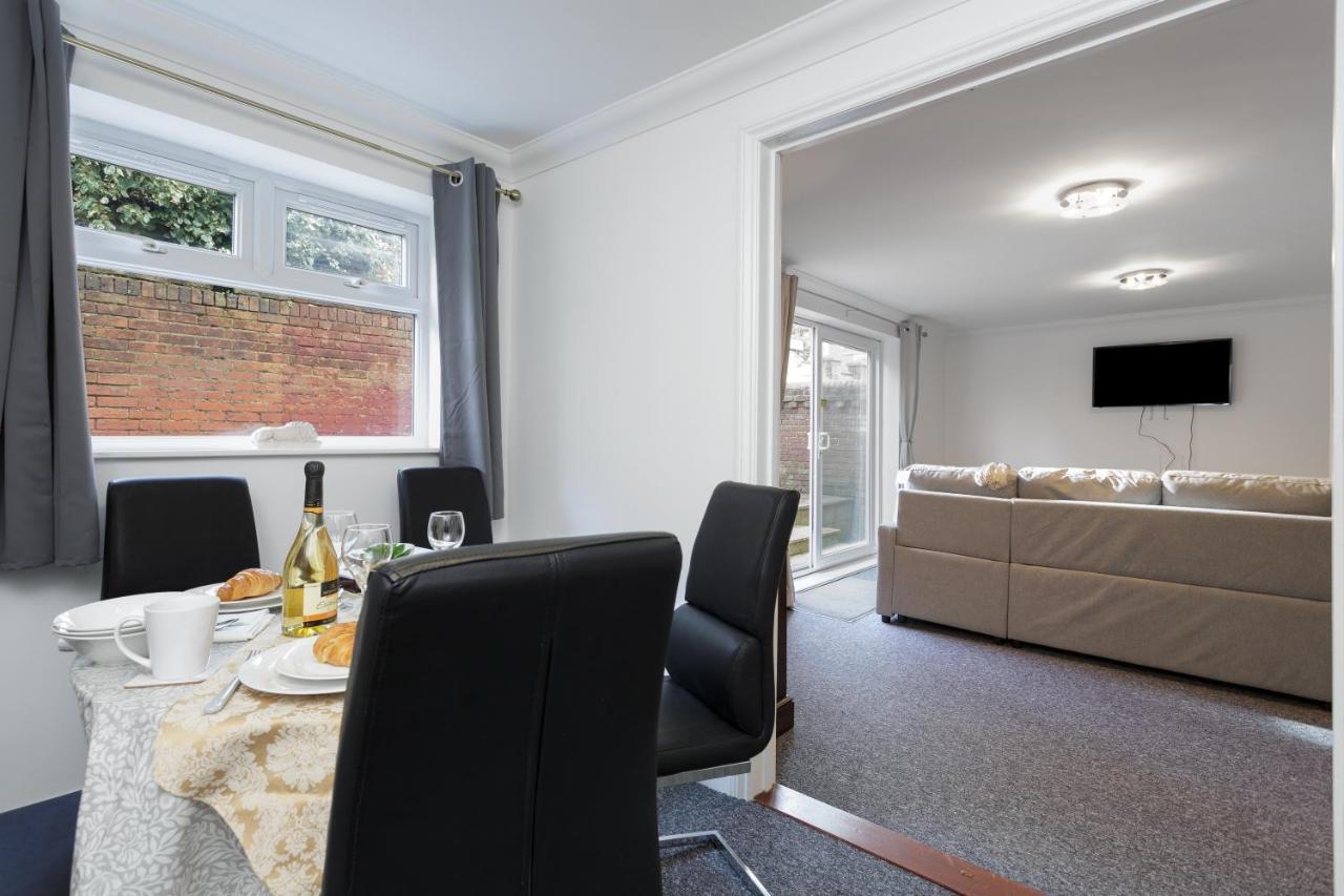 Luxury Granada Apartments - 1 & 2 Bed Flats W Free Parking Perfect For Contractors, Students Near The Beach Portsmouth Quarto foto
