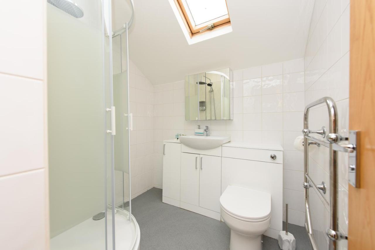 Luxury Granada Apartments - 1 & 2 Bed Flats W Free Parking Perfect For Contractors, Students Near The Beach Portsmouth Quarto foto